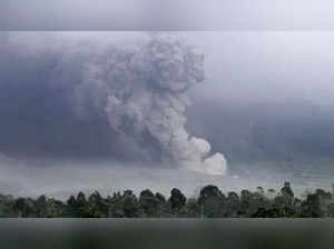 Mount Semeru in Indonesia explodes once more, thousands evacuated