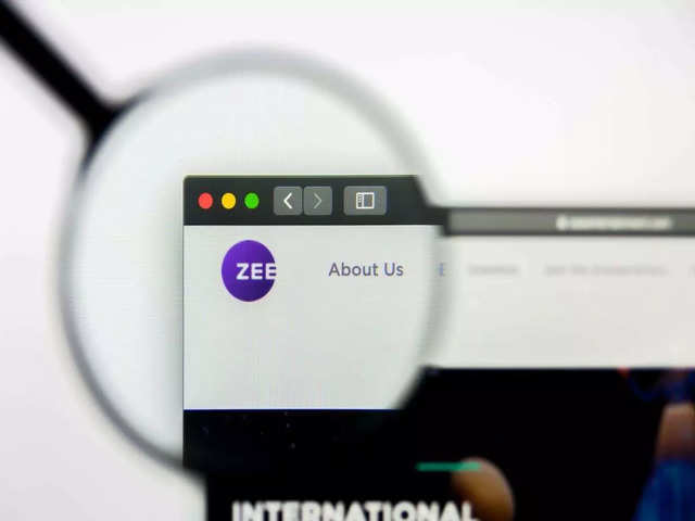 Sell Zee Entertainment December future between Rs 267 and Rs 268