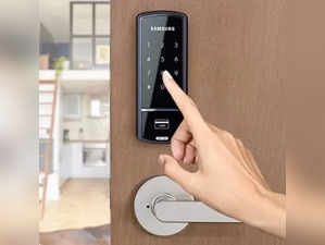 Samsung, Zigbang partner to unveil unique UWB-based smart door lock.(photo:amazon.in)