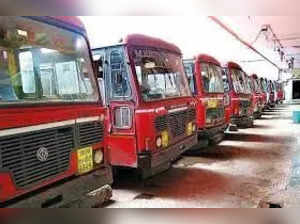 Border row: All 145 MSRTC buses carrying 7,000 devotees return to Kolhapur from annual fair in Karnataka