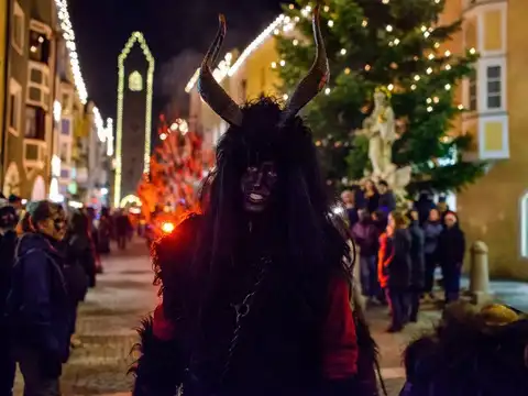 Austria - Demons On The Streets