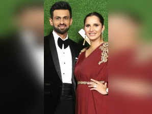 Shoaib Malik outburst back at divorce rumours with Sania Mirza, says ‘Leave it alone’