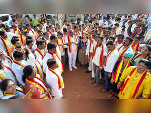 Belagavi, Dec 06 (ANI): Karnataka Rakshana Vedike supporters stage a protest ove...