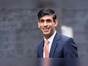 UK strikes pose challenge for Rishi Sunak government, claims report
