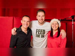 Martin Lewis and LadBaby collaborate on Christmas tune. Check here