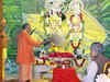 UP CM Yogi Adityanath offers prayers at Krishna Janmabhoomi Temple in Mathura, watch the video!