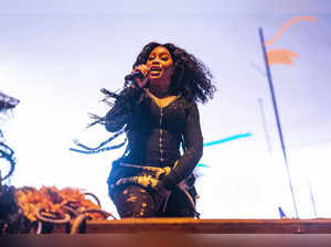 SZA announces dates for her debut arena tour