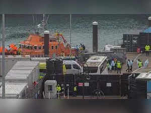 Rescue efforts underway after serious small boat mishap in English Channel