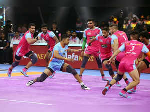 PKL 9: Deshwal, Ajith Kumar star in Jaipur Pink Panthers' massive win over Warrio