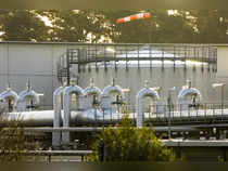 EU agrees gas price cap with 180 eur/MWh trigger - document