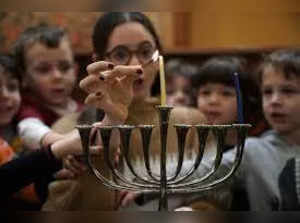 Hanukkah or Chanukah? What is the correct spelling of this Jewish holiday?
