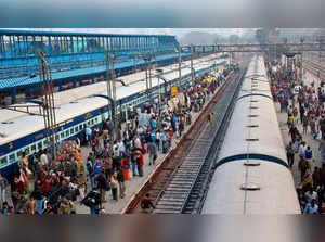 Job seekers made to count trains at New Delhi Railway Station, duped of over Rs 2.5 cr
