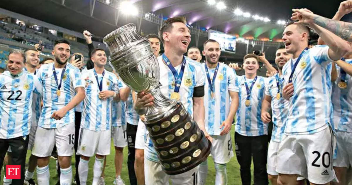 Desfile de Campeones del Mundo: Grave accidente evitado durante el Desfile de Campeones del Mundo en Argentina, Lionel Messi y cuatro personas más escaparon por poco