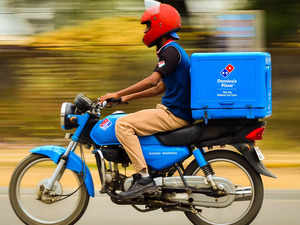 Domino's hygiene questioned by Mumbai man