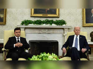 Ukraine President Volodymyr Zelenskyy 'heading to the US' to meet Joe Biden amid war with Russia