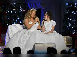 Mariah Carey's Christmas Concert 2022 at Maddison Square Gardens; see highlights