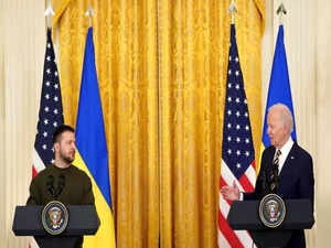 Zelenskyy thanks Biden for sending Patriot missiles to Ukraine