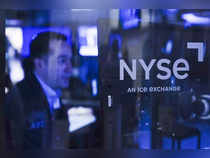 Punto de partida Imitación rojo US stock market: Weary Wall Street cheers improved consumer confidence -  The Economic Times