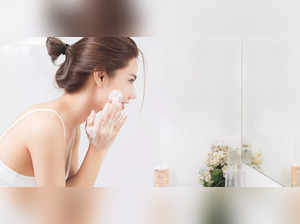 Best-Face-Wash-For-Women-In-India
