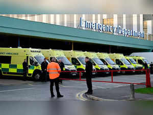 UK ambulance strikes: Health bosses warn of 'very challenging' Thursday