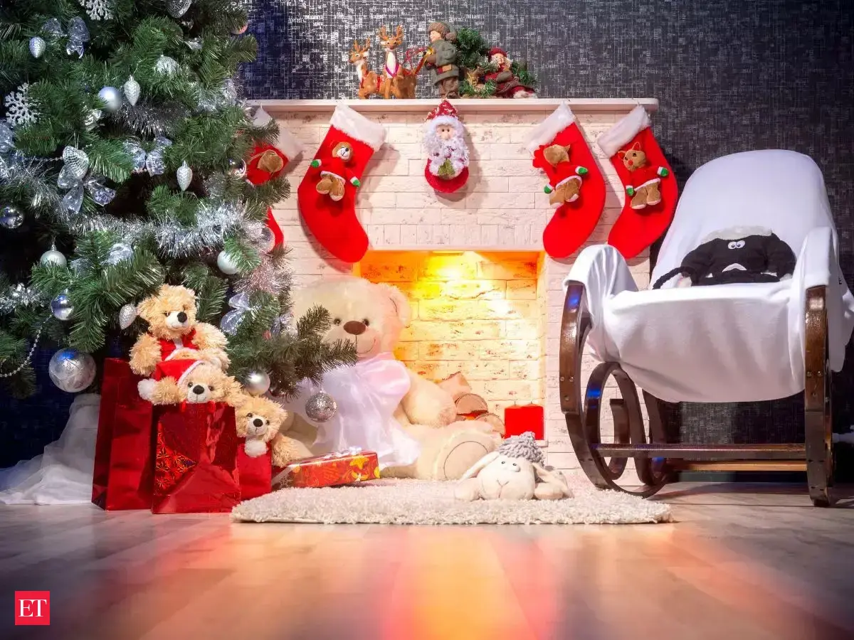 Merry Christmas 2022: Christmas day quotes to wish your loved ones on this  day