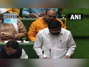 Maharashtra Assembly unanimously passes resolution on border row with Karnataka