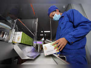 Production line of fever medicine in Anshun