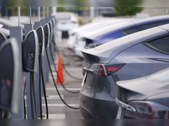 Electric Vehicles Tax Credit Explainer