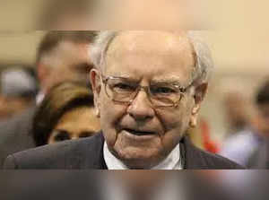 Warren Buffett surpasses Jeff Bezos in wealth, now threatens to oust Bill Gates as second-richest American