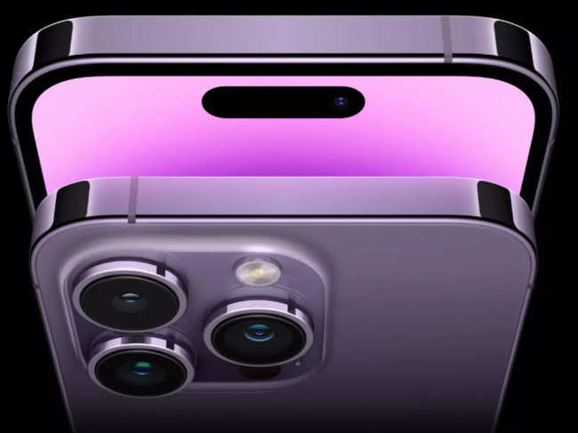 iPhone 15 camera