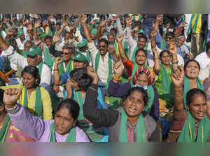 New Delhi: Farmers from Andhra Pradesh during a protest at Jantar Mantar, in New...