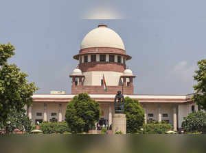 Unfortunate that centre & Delhi govt keep fighting on all issues, says SC