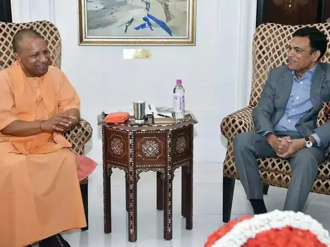 Yogi Adityanath with Sajjan Jindal