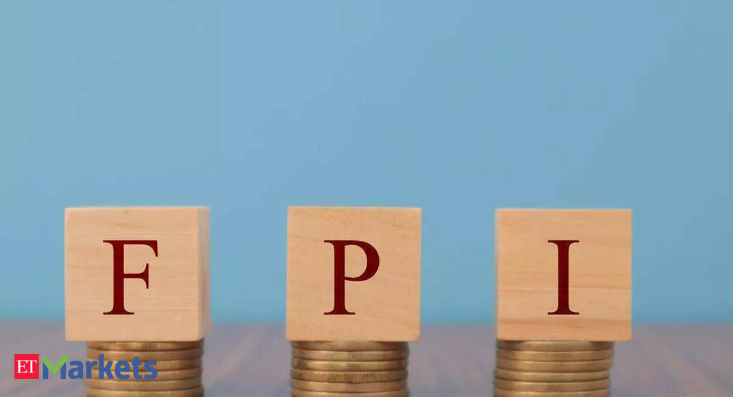 FPIs begin New Year in sell-off mode; withdraw Rs 5,900 cr from equities in a week