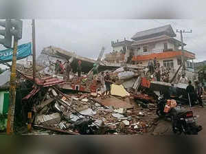 Earthquake of magnitude 7.7 hits Indonesia, triggers Tsunami warning, tremors felt in Australia