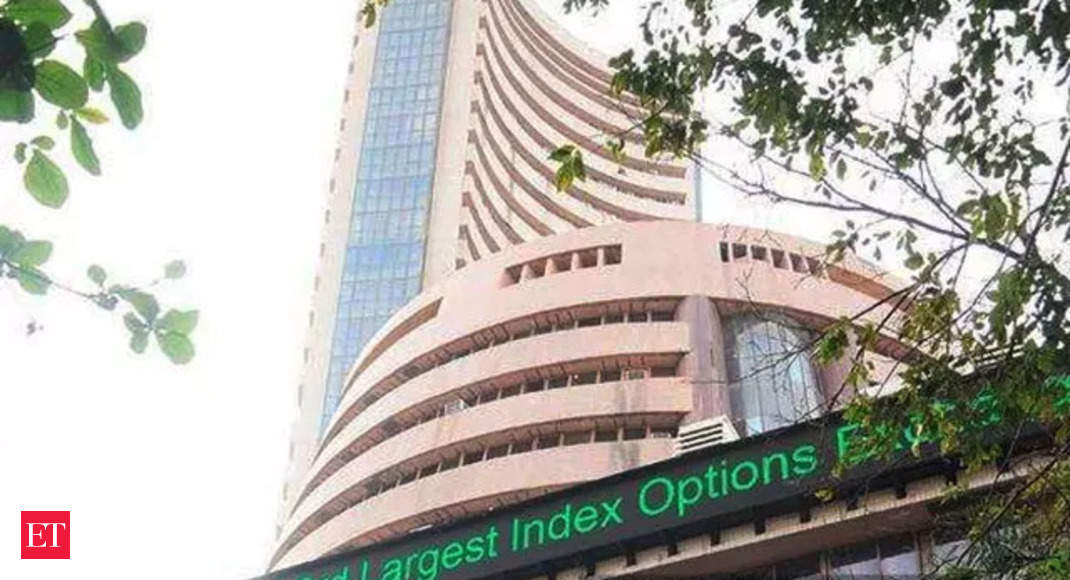 Sensex Loses Points Nifty Below Tata Motors Rallies The Economic Times Video