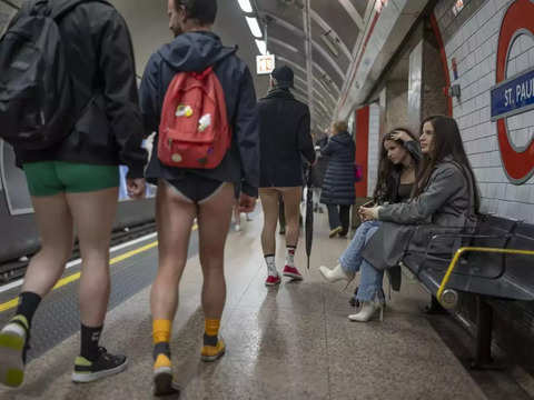No Trousers Tube Ride Day मटर म नगधडग भड क तसवर वयरल   People travel without pants for No Trousers Tube Ride Day in London pics  viral  News Nation