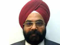Should you be a buyer in Titan & Bajaj Finance on corrections? Daljeet Singh Kohli answers