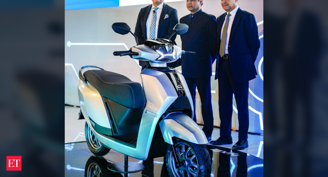 Greaves Cotton unveils EVs at Auto Expo