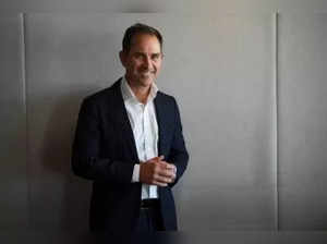 Justin Langer joins Channel Seven's commentary team