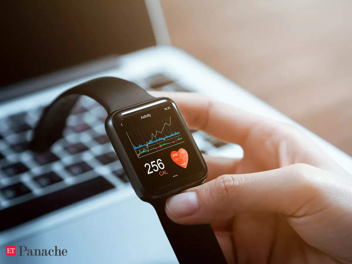 Apple Watch News: Apple flashes alert, saves woman's whose heartbeat had later stopped for 19 secs while sleeping - The Economic
