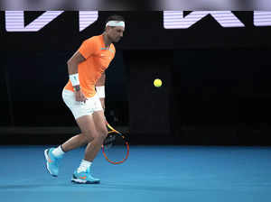 Clearly hampered Nadal loses in 2nd round of Australian Open