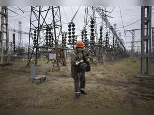 US to help Ukraine repair power grid after Russian strikes