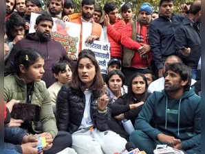 New Delhi: Indian wrestlers Sakshee Malikkh, Vinesh Phogat and Bajrang Punia with others addressing the media during their protest against the Wrestling Federation of India (WFI) president Brij Bhushan, at Jantar Mantar in New Delhi on Wednesday, Jan. 18, 2023. (Photo: IANS/Anupam Gautam)