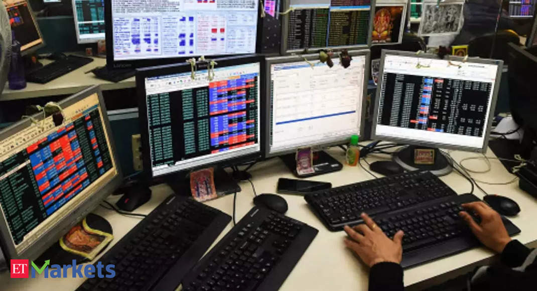 Nifty to recover towards 18400-500 level; F&O traders can short straddle: ICICIdirect