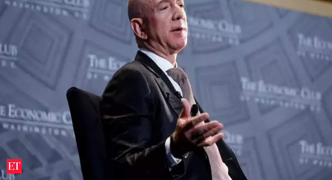 Jeff Bezos says The Washington Post is not up for sale thumbnail