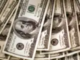 Dollar stuck near nine-month low vs euro as yen bounces