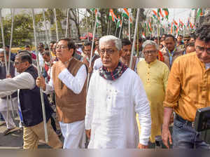 Agartala: Leader of Opposition in Tripura Assembly Manik Sarkar with AICC in-cha...