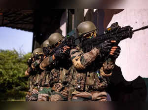 Indian Army will be equipped with AK-203 assault rifle
