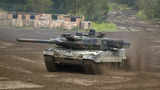 US, Germany to send scores of tanks to help Ukraine fight Russian invasion